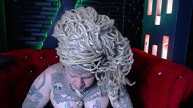 Snapshot of Venus_Rock chatting on April 3, 2026, 12:03 pm Venus Rock online show from April 3, 2026, 12:03 pm