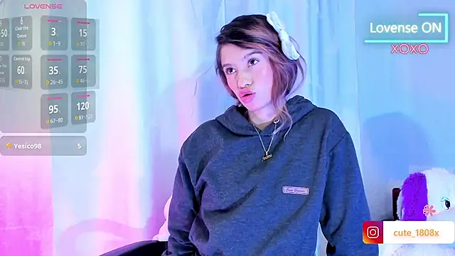 Snapshot of Sofiia_cute_ chatting on March 24, 2026, 3:44 am Sofiia cute online show from March 24, 2026, 3:44 am