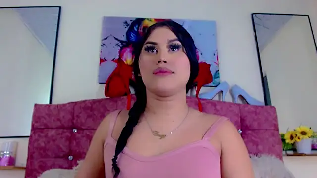 Snapshot of Eemily_- chatting on October 27, 2025, 5:44 am Eemily - online show from October 27, 2025, 5:44 am