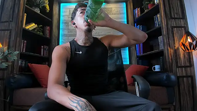 Snapshot of Donovan_Desmond chatting on September 9, 2025, 8:19 pm Donovan Desmond online show from September 9, 2025, 8:19 pm