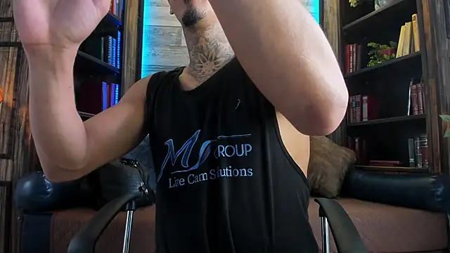 Snapshot of Donovan_Desmond chatting on September 16, 2025, 8:10 pm Donovan Desmond online show from September 16, 2025, 8:10 pm