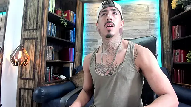 Snapshot of Donovan_Desmond chatting on October 24, 2025, 7:43 pm Donovan Desmond online show from October 24, 2025, 7:43 pm