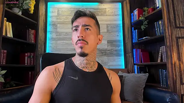 Donovan Desmond online show from November 25, 2025, 8:20 pm