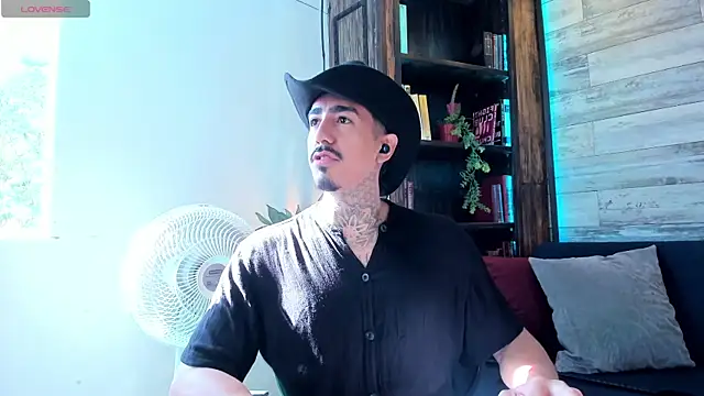 Snapshot of Donovan_Desmond chatting on June 17, 2026, 8:10 pm Donovan Desmond online show from June 17, 2026, 8:10 pm