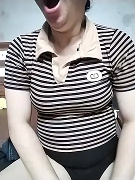 Mie rose online show from May 2, 2026, 1:32 am