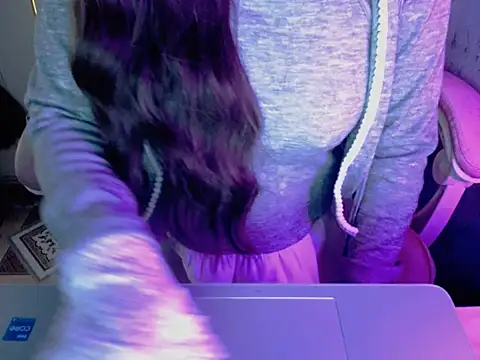 ahoa Tk online show from November 8, 2025, 5:51 am