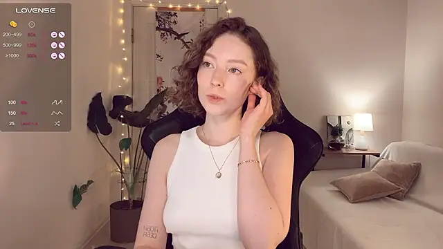 Snapshot of lucky13___ chatting on February 24, 2026, 4:49 pm lucky13 online show from February 24, 2026, 4:49 pm