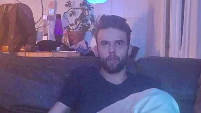 Snapshot of squirtproff chatting on October 15, 2025, 4:01 am squirtproff online show from October 15, 2025, 4:01 am