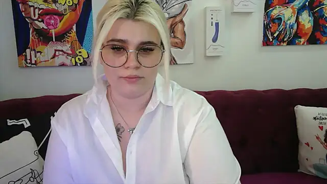 Amber Monro online show from September 15, 2025, 1:27 am