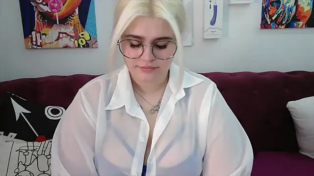 Amber Monro online show from September 25, 2025, 1:53 am