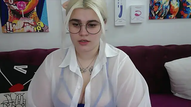 Amber Monro online show from October 3, 2025, 1:35 am