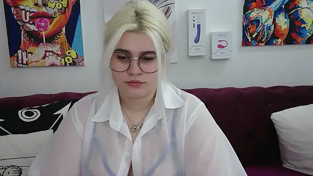 Amber Monro online show from October 4, 2025, 2:20 am