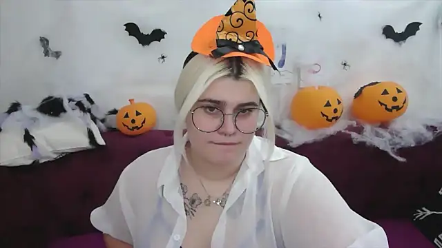 Amber Monro online show from October 29, 2025, 4:26 am