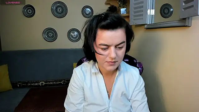 moodberry online show from October 16, 2025, 7:09 am