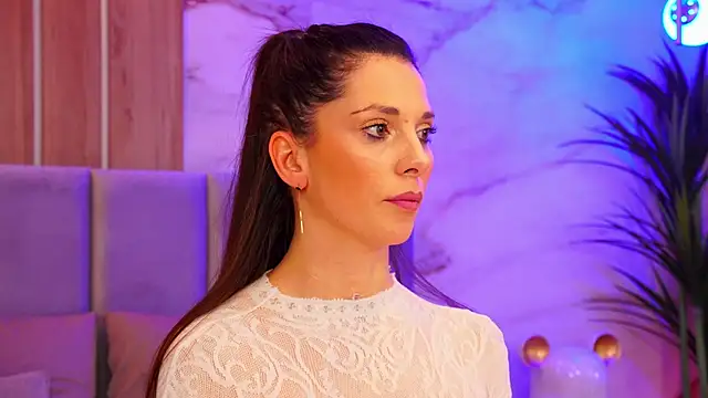 EllyLynn online show from January 8, 2026, 8:33 pm