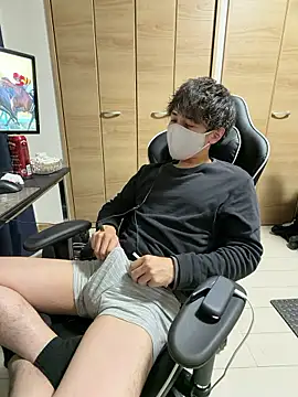 jiji9253 online show from December 18, 2025, 12:11 pm