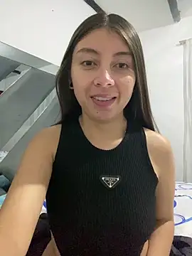 Sara-cooper2 online show from May 5, 2026, 12:35 pm