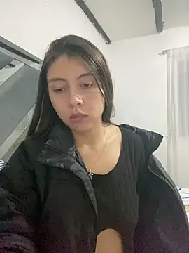 Sara-cooper2 online show from May 7, 2026, 2:39 am