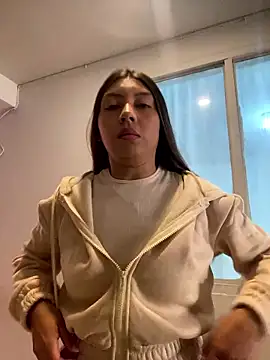 Sara-cooper2 online show from June 3, 2026, 2:08 pm