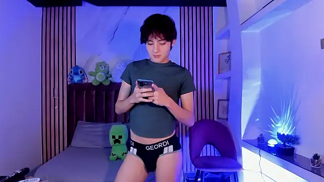 MathiasGreen  online show from February 10, 2026, 2:59 am