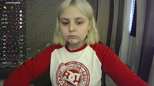 Snapshot of vendymories chatting on September 13, 2025, 9:53 am vendymories online show from September 13, 2025, 9:53 am