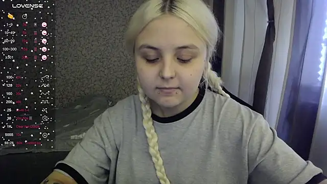 Snapshot of vendymories chatting on September 28, 2025, 9:36 am vendymories online show from September 28, 2025, 9:36 am