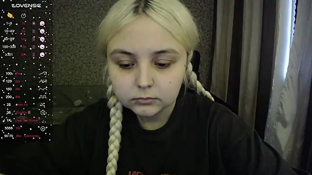 Snapshot of vendymories chatting on October 3, 2025, 11:07 am vendymories online show from October 3, 2025, 11:07 am