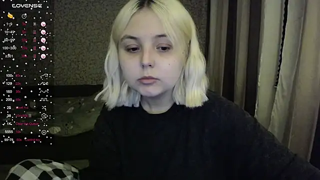 Snapshot of vendymories chatting on October 18, 2025, 11:38 pm vendymories online show from October 18, 2025, 11:38 pm