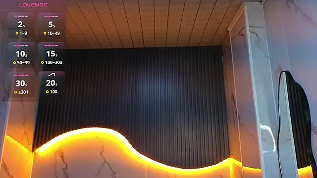 Snapshot of Eilyn_love_b chatting on October 22, 2025, 12:49 pm Eilyn love b online show from October 22, 2025, 12:49 pm