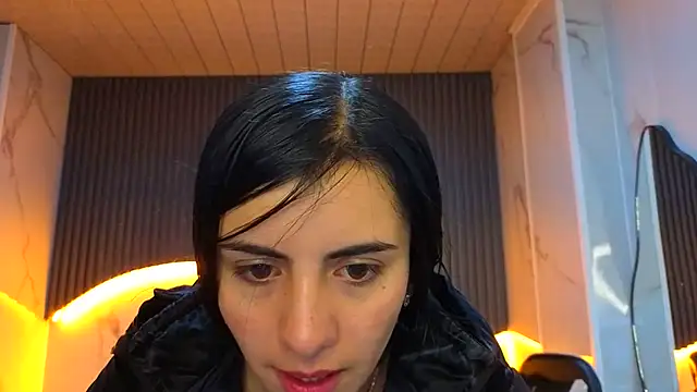 Snapshot of Eilyn_love_b chatting on October 29, 2025, 12:40 pm Eilyn love b online show from October 29, 2025, 12:40 pm