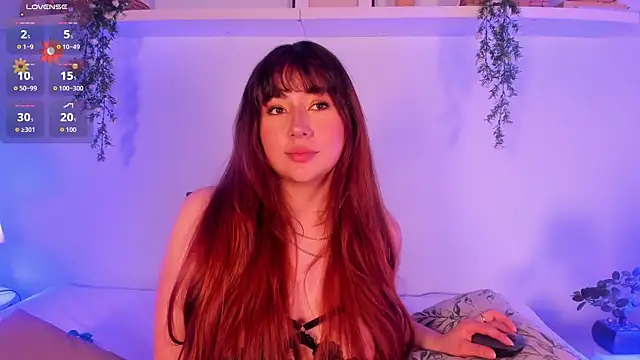 Snapshot of Nicolle_Evanss_ chatting on October 18, 2025, 4:26 am Nicolle Evanss  online show from October 18, 2025, 4:26 am