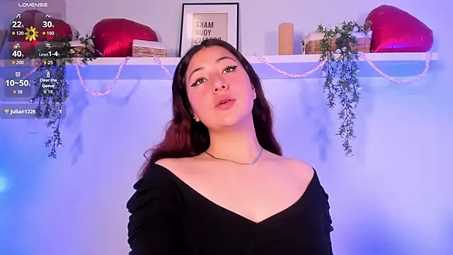 Nicolle Evanss  online show from February 25, 2026, 4:44 am