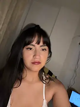  Layla69  online show from October 21, 2025, 11:49 pm