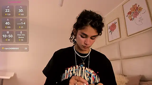 Puffy Hearts online show from October 1, 2025, 7:20 pm