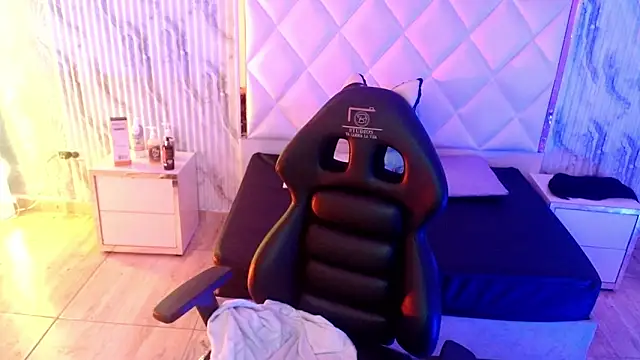 Chipi tay online show from March 26, 2026, 7:19 pm