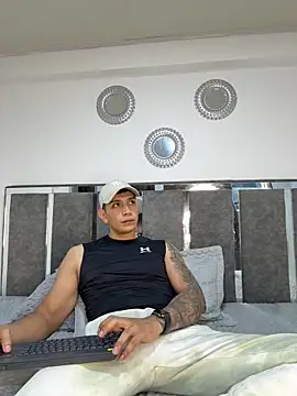 blackbullger  online show from October 25, 2025, 11:40 am