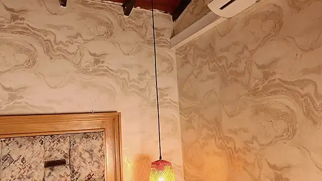 julyana mendez online show from October 3, 2025, 7:11 pm