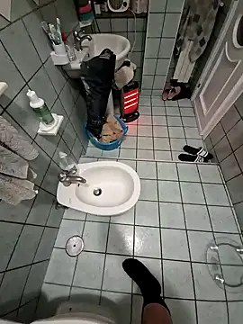 Monella52 online show from January 14, 2026, 5:51 pm