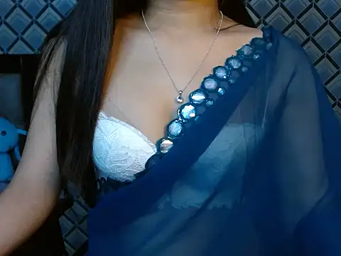 Snapshot of Evahhh4u chatting on April 22, 2026, 6:09 pm Evahhh4u online show from April 22, 2026, 6:09 pm