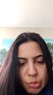NESI SNAKE GIRL online show from June 15, 2026, 2:41 pm