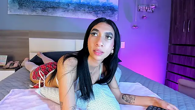  Ashly 77 online show from November 23, 2025, 7:35 pm