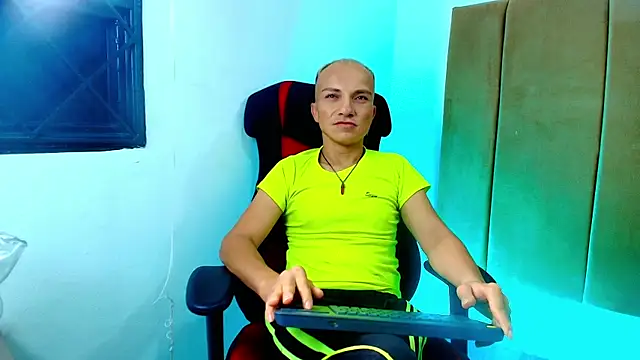 DaddyPoweer online show from September 20, 2025, 1:34 pm