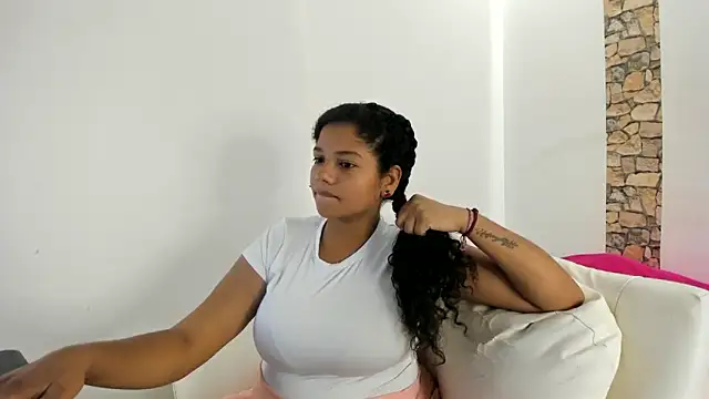 NinaCollinss1 online show from September 20, 2025, 3:13 pm