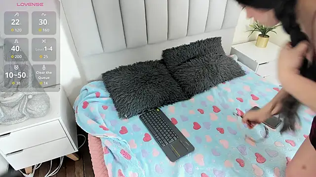 Katia gh online show from November 7, 2025, 11:54 am