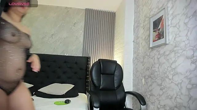 Snapshot of alicy__torres chatting on October 9, 2025, 12:14 pm alicy torres online show from October 9, 2025, 12:14 pm