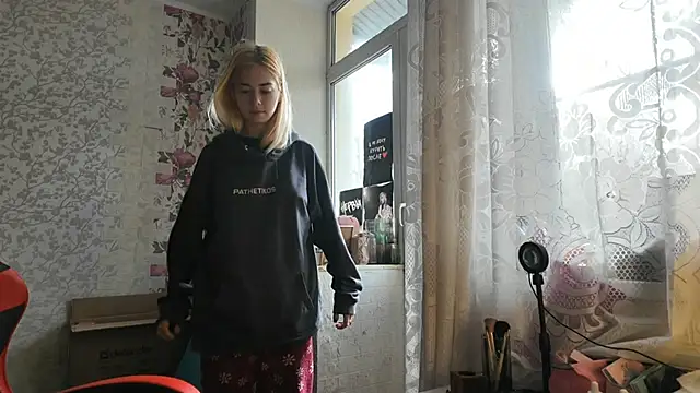 Witching Moon online show from October 16, 2025, 7:31 am