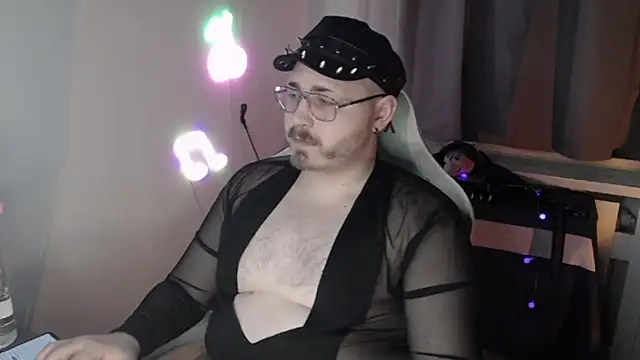 FabianKinky online show from October 24, 2025, 5:53 pm