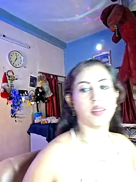 Love Beauty01 online show from June 25, 2026, 6:45 pm