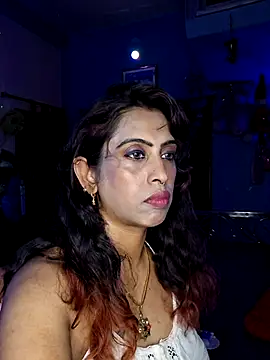 Love Beauty01 online show from August 3, 2026, 6:44 pm