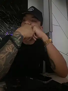 Snapshot of AlphaMasterXxx chatting on September 19, 2025, 8:09 pm AlphaMasterXxx online show from September 19, 2025, 8:09 pm